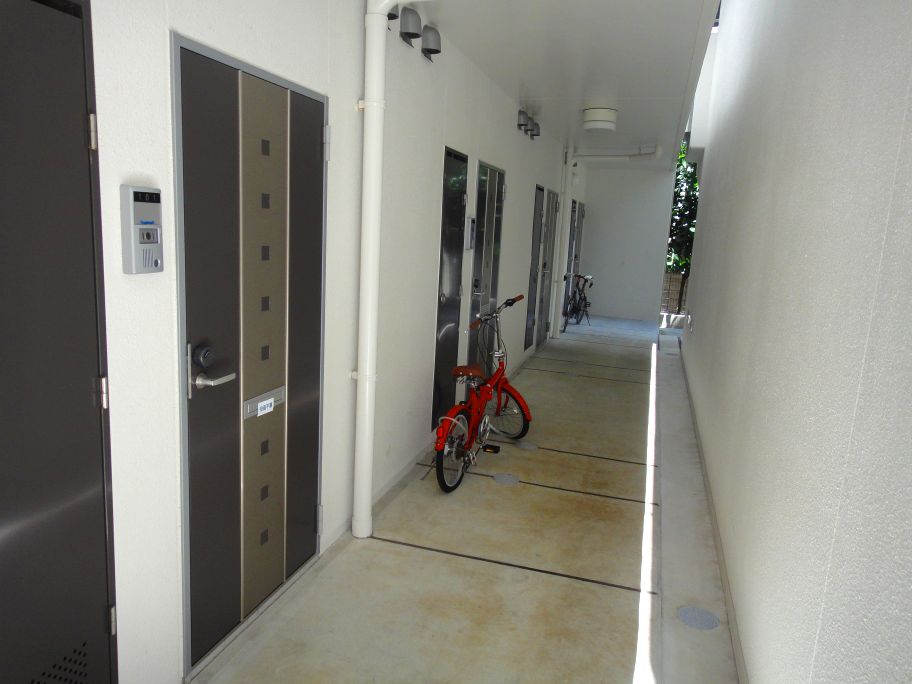 玄関　現状優先