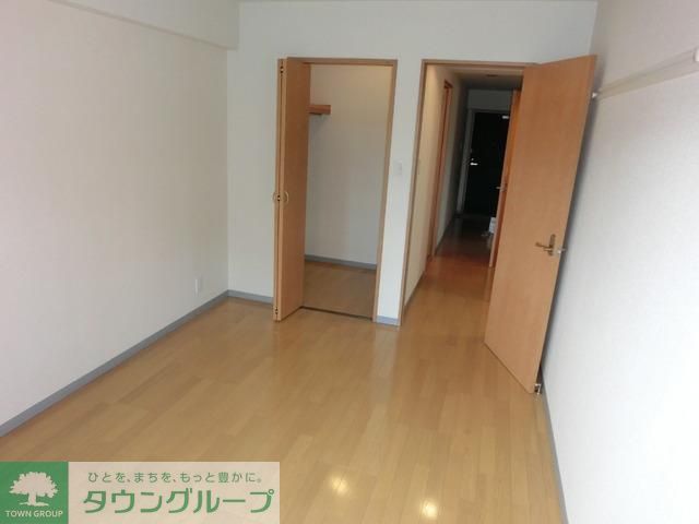 居室・リビング　広々とした居室