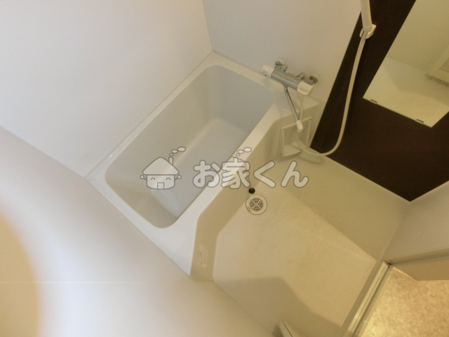 バス・シャワールーム　バスルーム