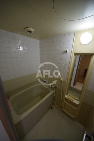 バス・シャワールーム　サンプラザ浪速II番館　バスルーム