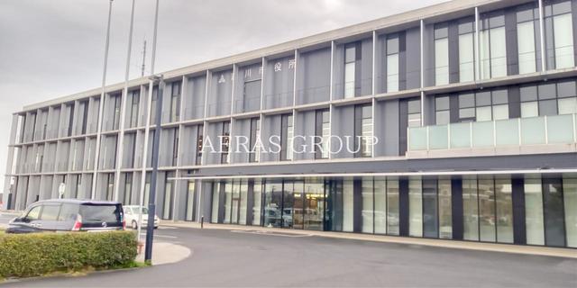 役所　吉川市役所（役所）まで551m