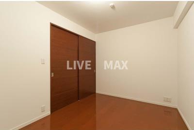 収納　※同タイプ参考写真仕様。フロアなどの色が異なる可能性がござい