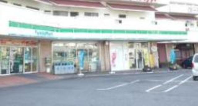 コンビニ　ファミリーマート厚木上荻野店（コンビニ）まで375m