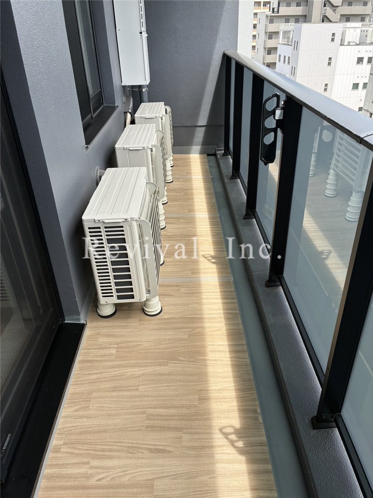 バルコニー　明るいバルコニーでございます