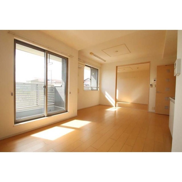 居室・リビング　写真は全て２０２※２０１の反転タイプ