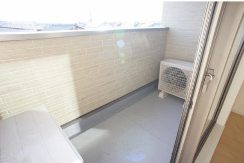 バルコニー　図面と現状に相違がある場合には現状を優先