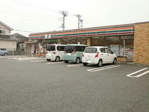 その他　コンビニ　徒歩4分（約290ｍ）