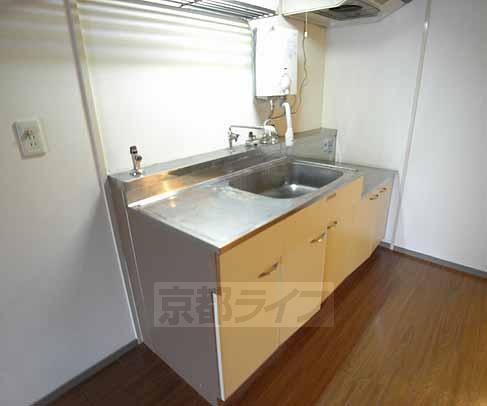 キッチン　キッチンです。