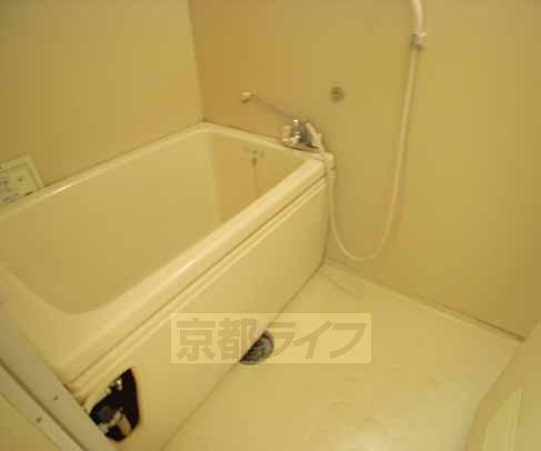 バス・シャワールーム　お風呂です。