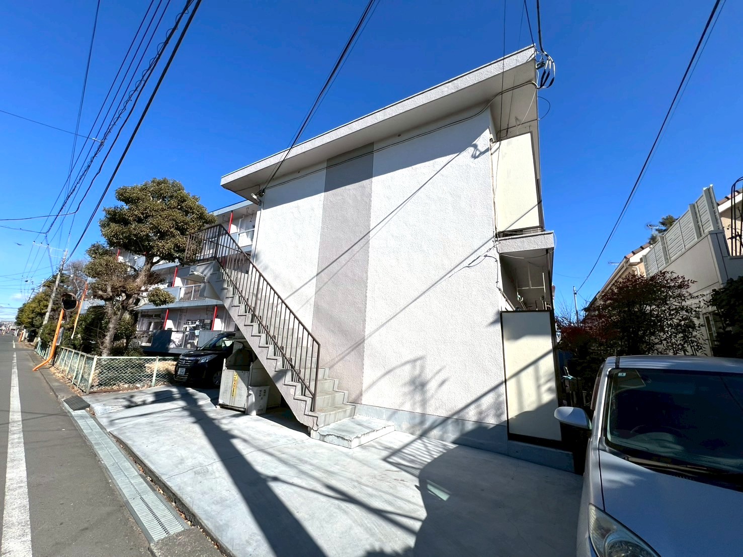 建物外観　陽当りの良い2階のお部屋です。