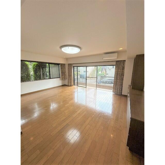 居室・リビング　リビング