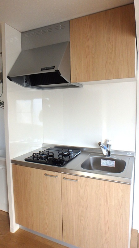 キッチン　写真は別室の同仕様の設備です。