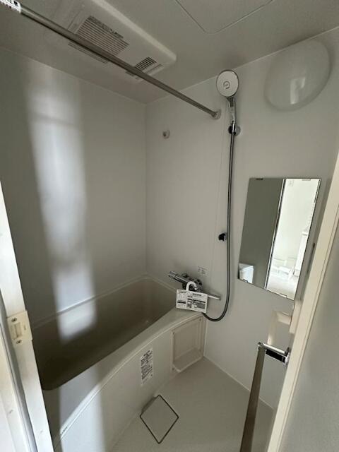 バス・シャワールーム　?