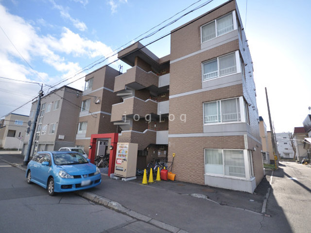 建物外観　メゾンエクレーレ北１８条