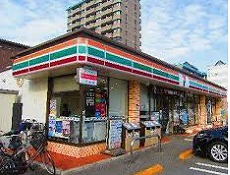 コンビニ　セブンイレブン 大阪新北島７丁目店（コンビニ）まで571m