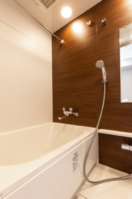 バス・シャワールーム　※写真は同タイプ住戸です。