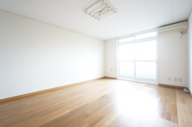 居室・リビング　※同物件・同タイプの写真です