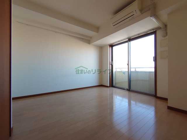 ロビー　コーマ ディ ルッソ