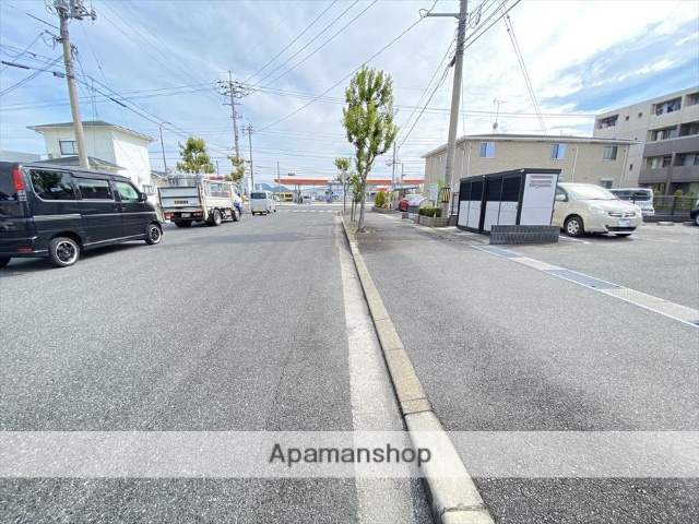 その他　前面道路（その他）まで0m