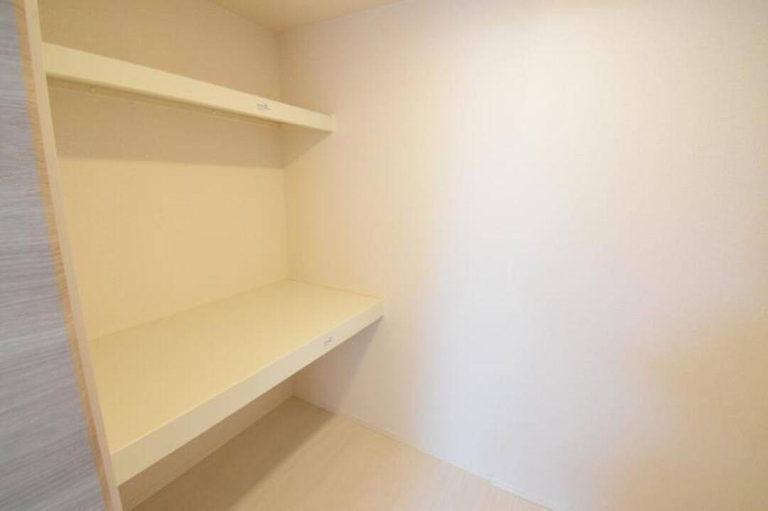 収納　ウォークインクローゼット