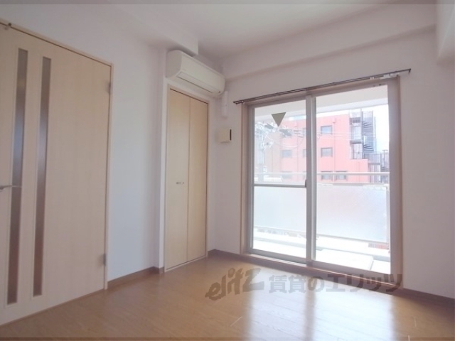 居室・リビング　洋室