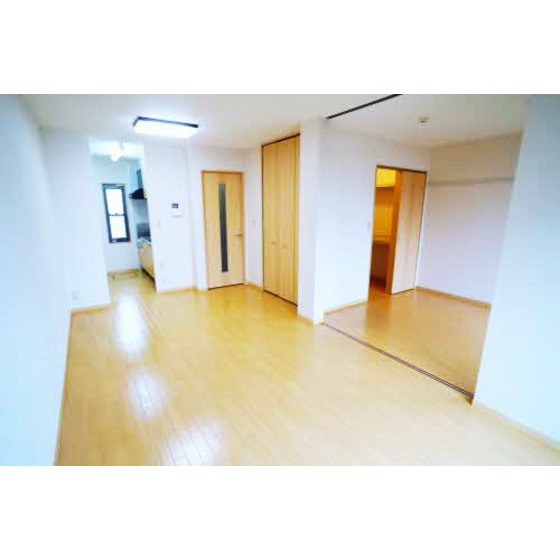 居室・リビング　※画像は同型別室のものです。現況優先となります。