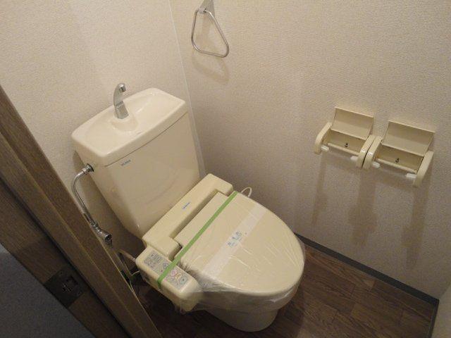 トイレ　シャワー付トイレ