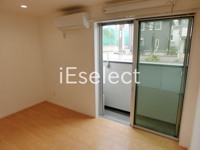 居室・リビング　６．２帖の洋室