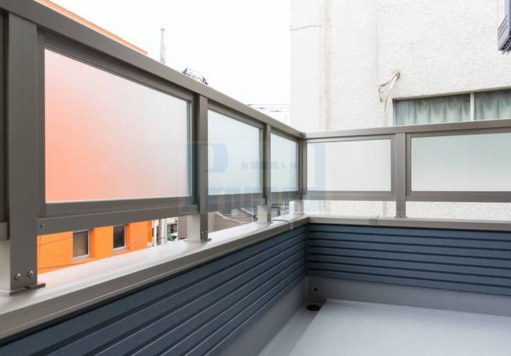 バルコニー　明るいバルコニー！