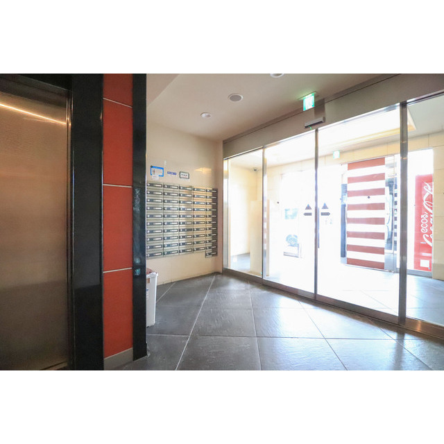 居室・リビング　こちらの居間で趣味の時間をお楽しみください