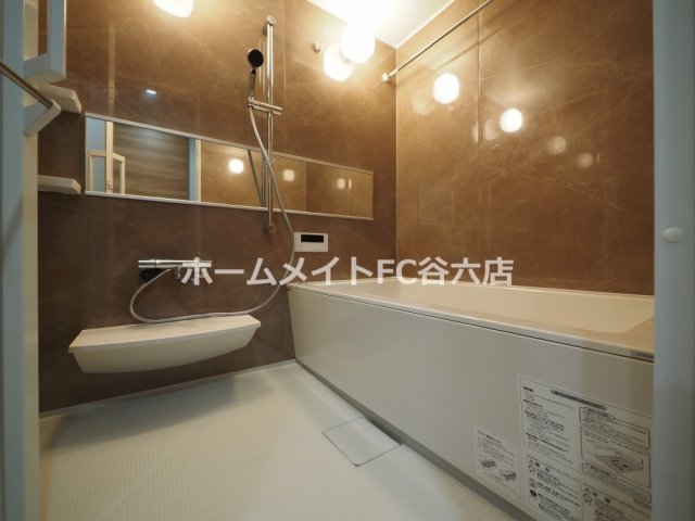 バス・シャワールーム