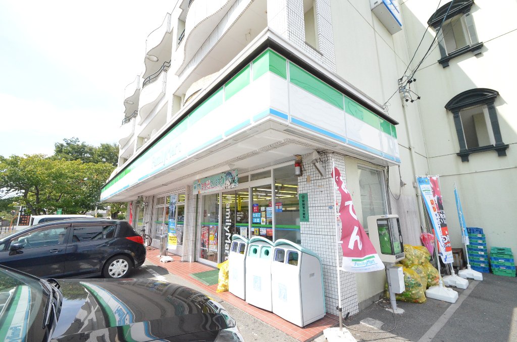 その他　ファミリーマート成田かの里店（その他）まで354m