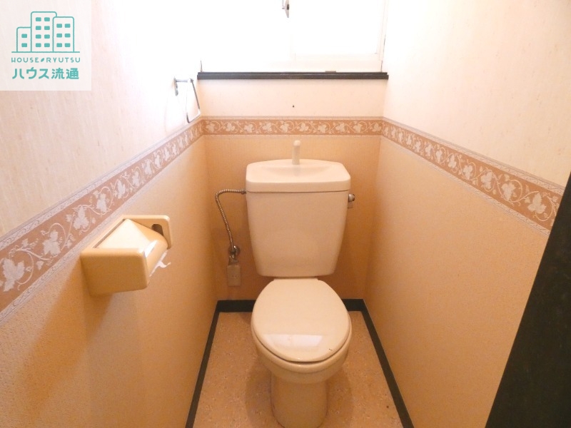 トイレ　※別号室の写真です