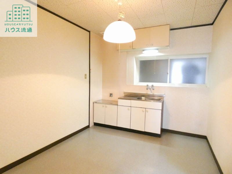 居室・リビング　※別号室の写真です