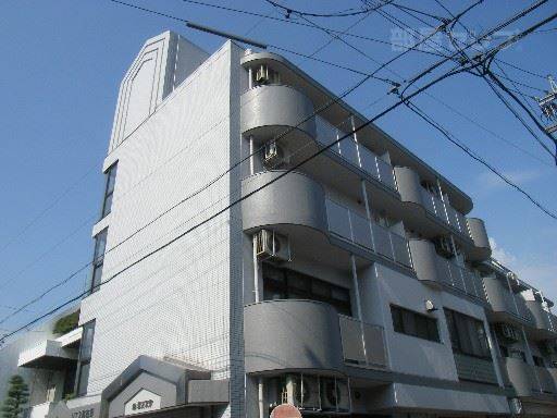 建物外観　南向きの建物で　日当たりいいですよ
