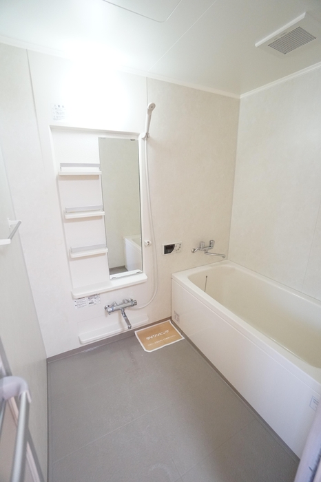 バス・シャワールーム　バス