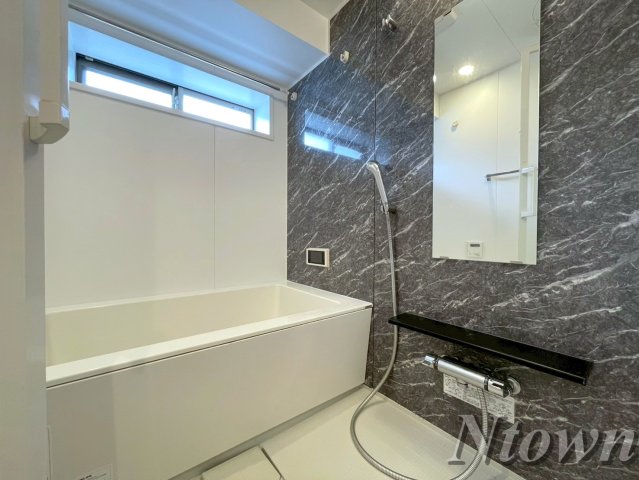 バス・シャワールーム　使いやすいお風呂です