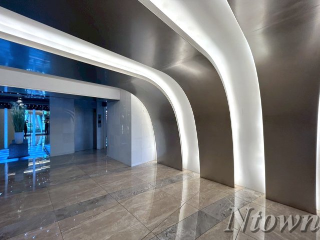 エントランス　建物の内部です