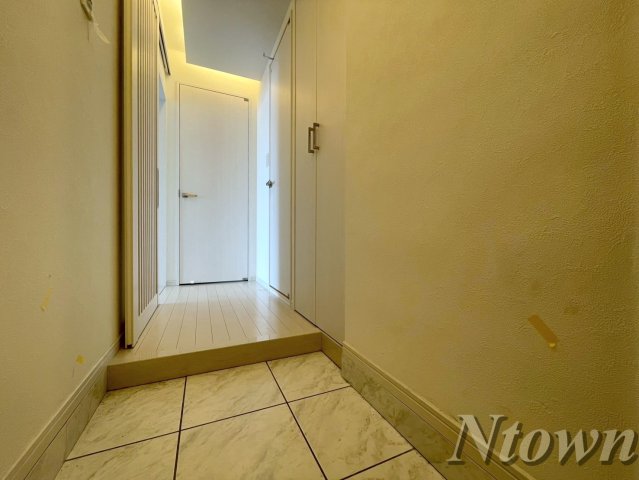 玄関　落ち着いた玄関です