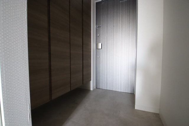 玄関　※別室の参考写真の為、現況優先です。