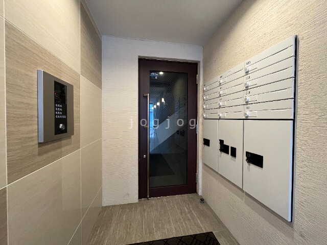 ロビー　オートロック、宅配ボックス有