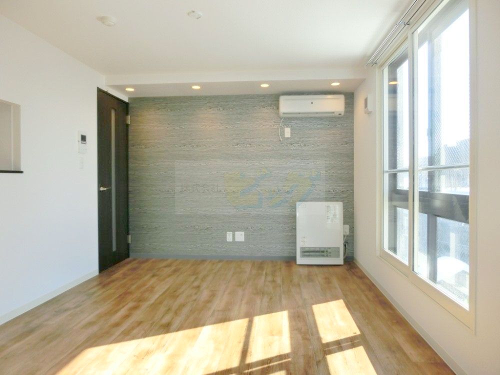 居室・リビング　☆9.9帖の広々としたリビングです！