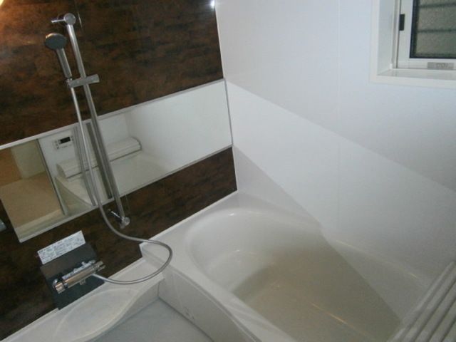 バス・シャワールーム　バス