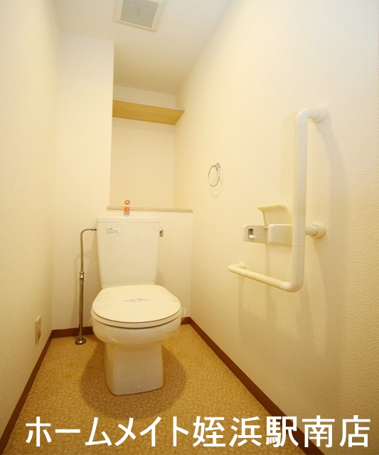 トイレ　★奥には収納棚もありますよ♪★参考写真