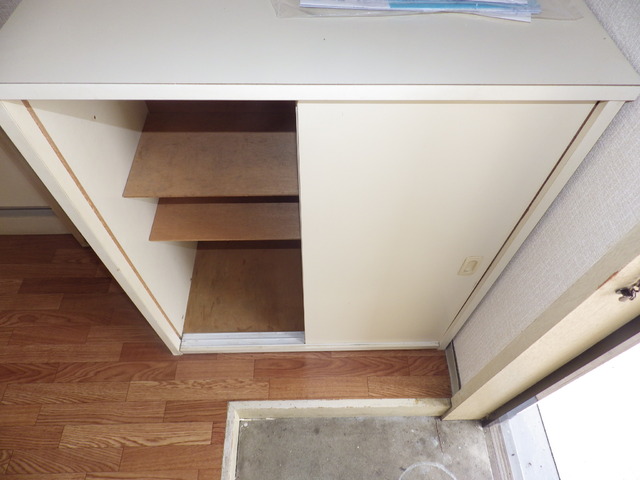 玄関　シューズボックス