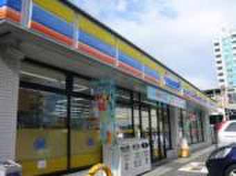 コンビニ　ミニストップ（コンビニ）まで110m