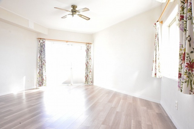 居室・リビング　※前回募集時の写真です