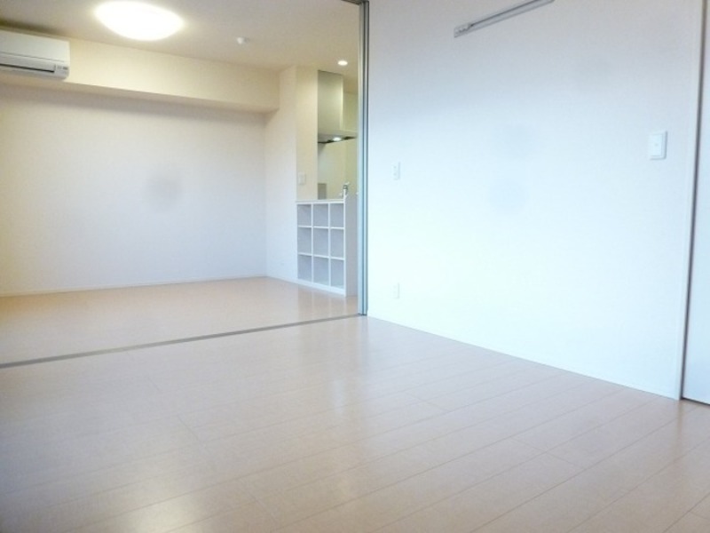 居室・リビング　図面と現状に相違がある場合には現状を優先