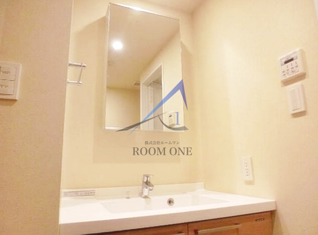 洗面設備　独立洗面台です。