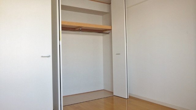 収納　各部屋収納つき